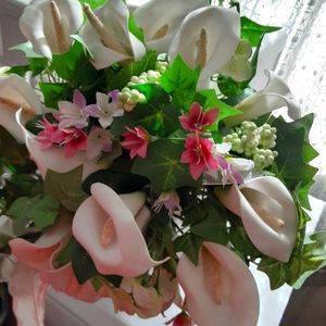 Bride's wedding bouquet